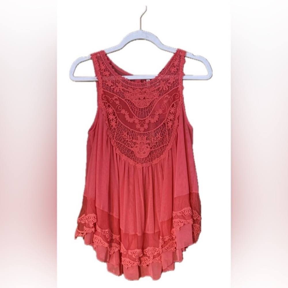 Lace Yoke Sleeveless Women's Top - Coral